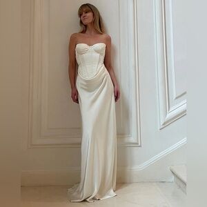 Elegant Strapless White Dress